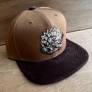 MITCHELL & NESS TORONTO RAPTORS INAUGURAL SEASON PRO CROWN STRAP BACK HAT NEW
